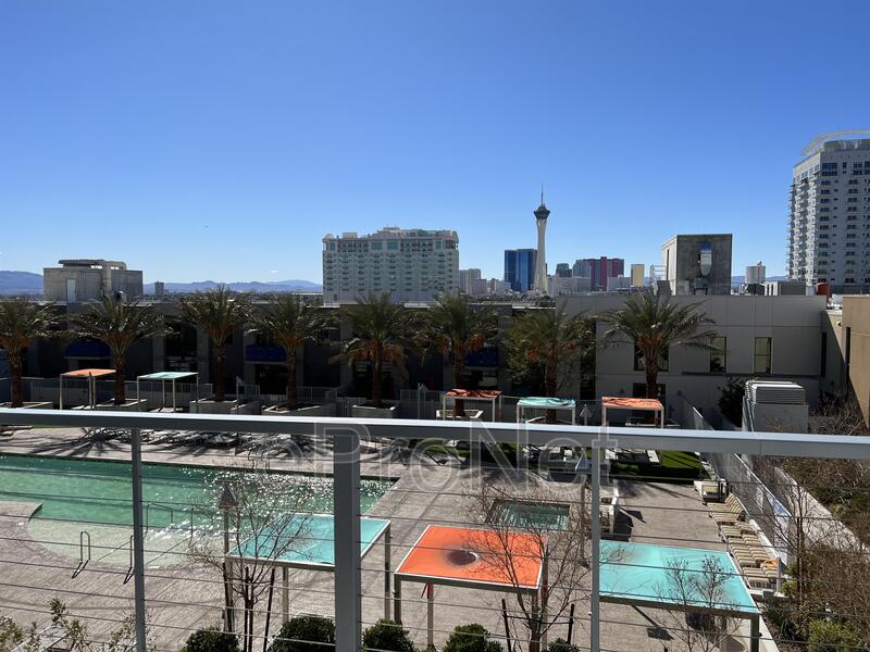 Las Vegas Condo: 353 East Bonneville Avenue #811 - 2
