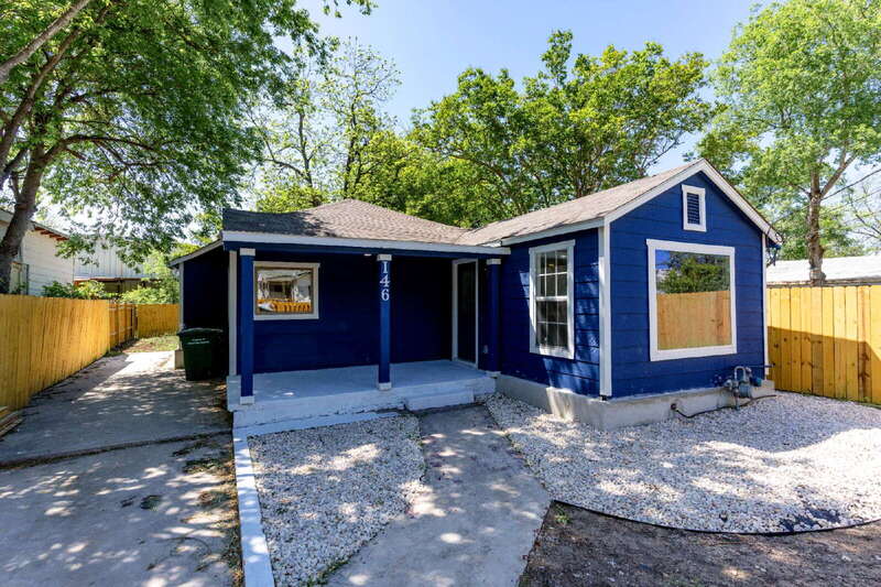 San Antonio House: 146 Leroux Street