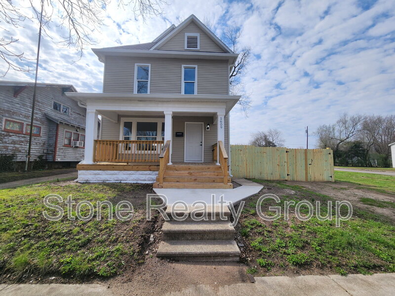 Terre Haute House: 1609 College Avenue