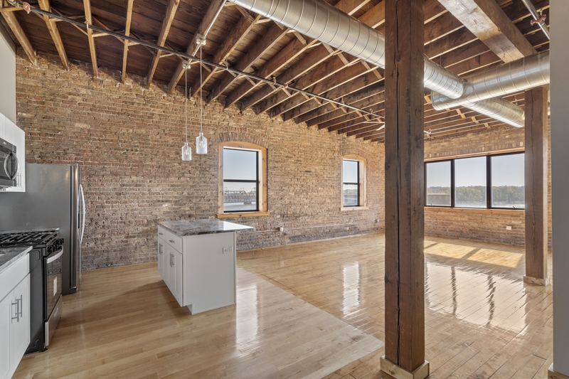 Davenport Condo: 225 East 2nd Street - 401