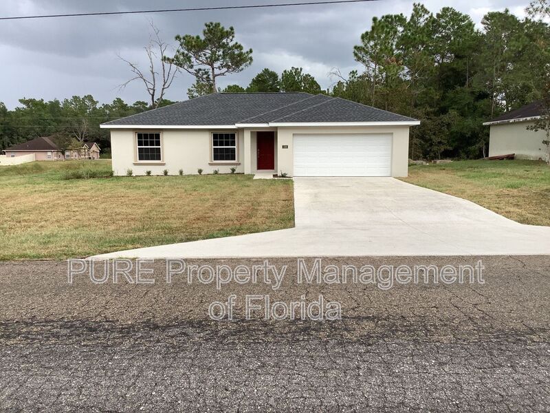 Ocala House: 159 Marion Oaks Pass