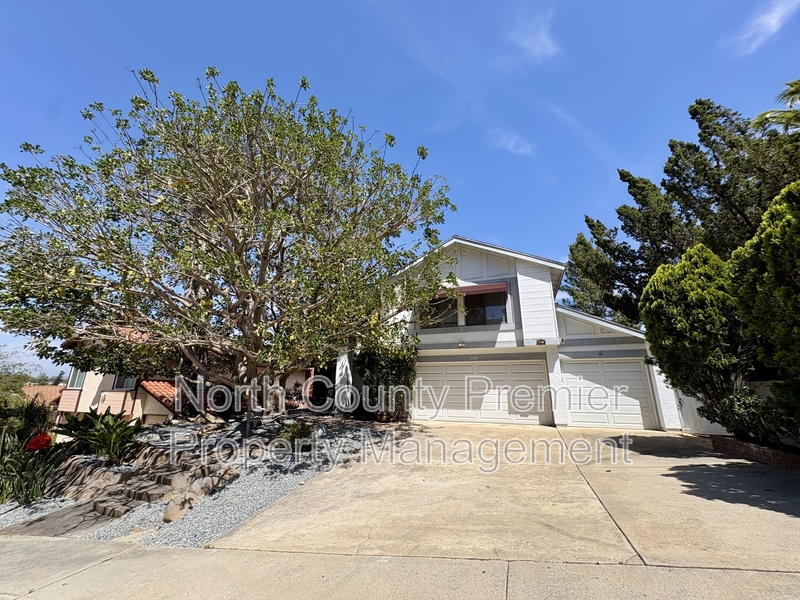 San Diego House: 14487 Yukon Street