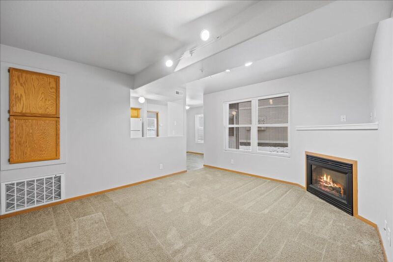 Pasco Condo: 6305D Chapel Hill Blvd.