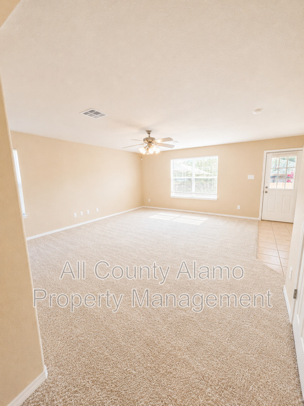 Main Rental Photo 11