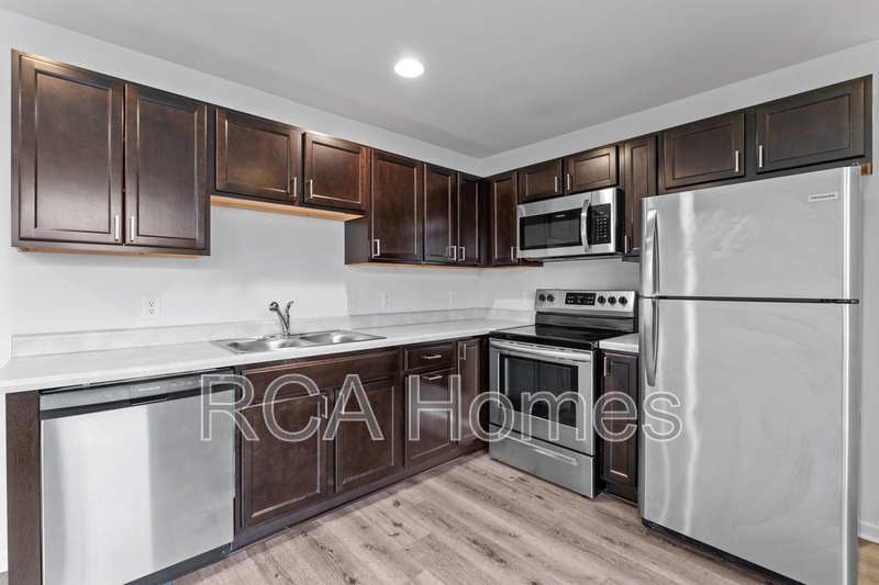 Indianapolis Condo: 1306 Woodlawn Avenue - 2C