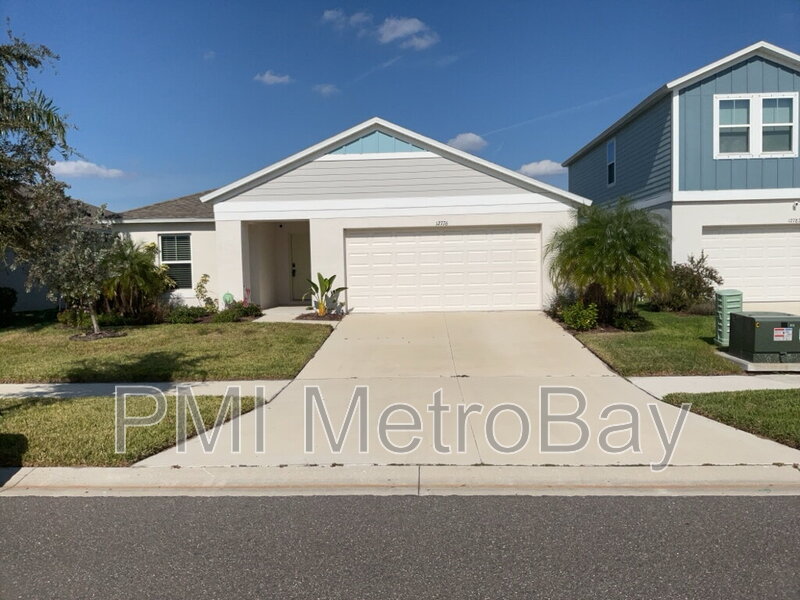 Riverview House: 12776 Tannencrest Drive