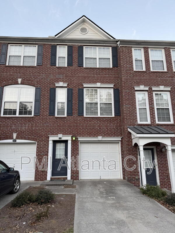 Buford Townhome: 3179 Mill Springs Circle Northeast