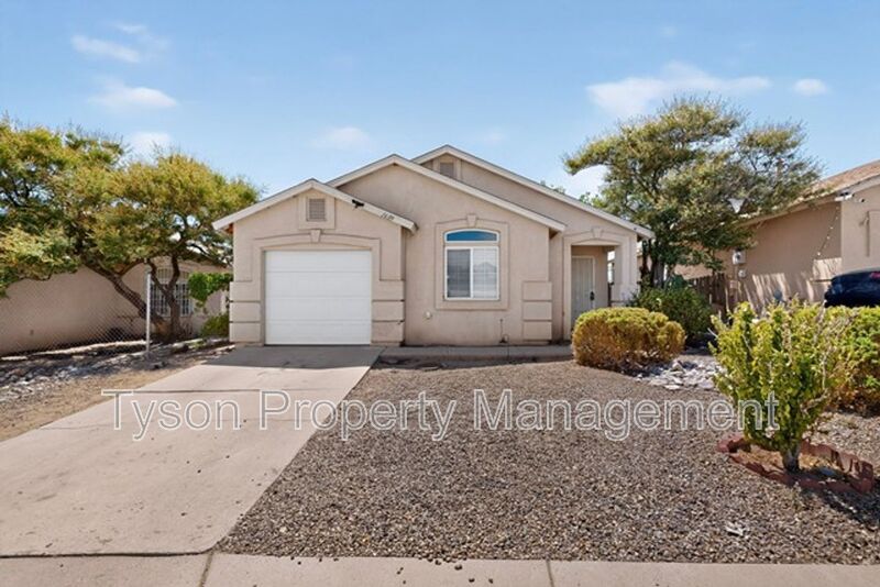 Albuquerque House: 1609 Rolling Rock Pl SW