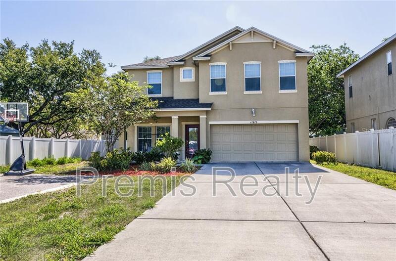 Largo House: 11875 77th Court