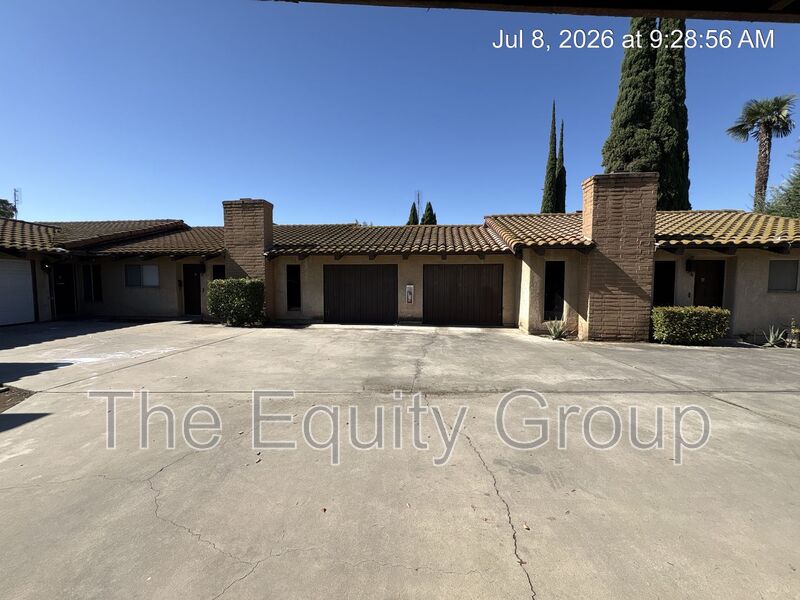 Visalia House: 3501 W Colonial Dr -B