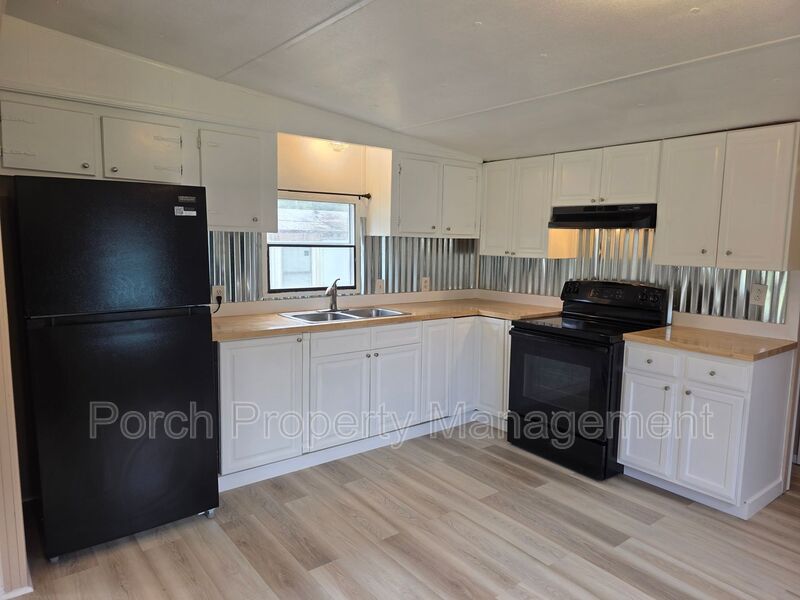 PENSACOLA House: 1207 Mills Ave