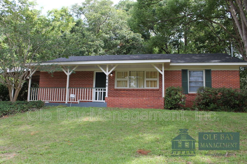 Mobile House: 5608 Morlee Dr S