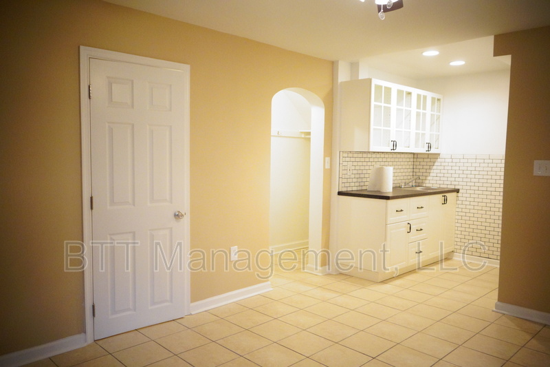Takoma Park Condo: 806 Houston Avenue