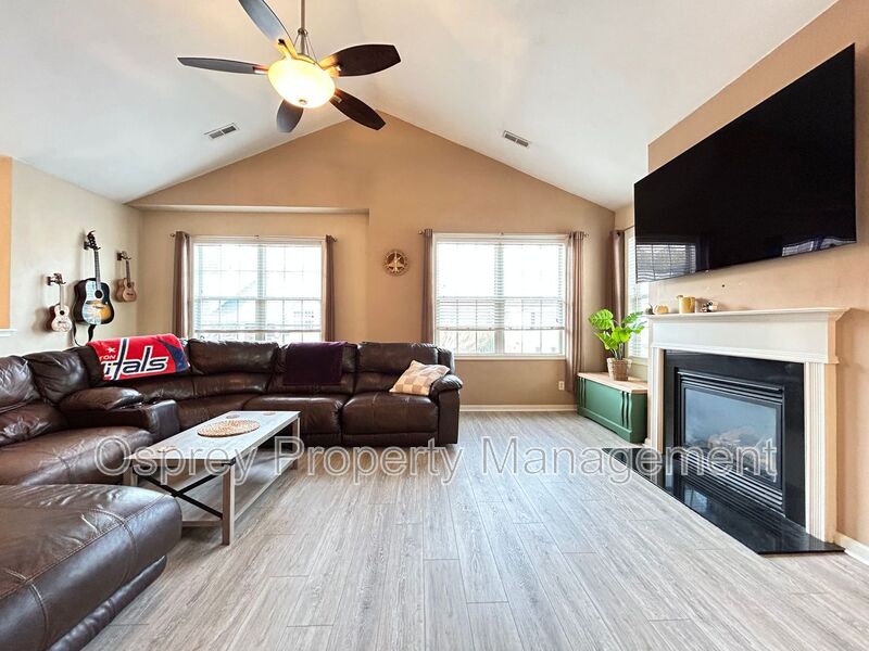 Introducing a stunning condo located in the sought-after Riverwalk Estates of Chesapeake, VA 