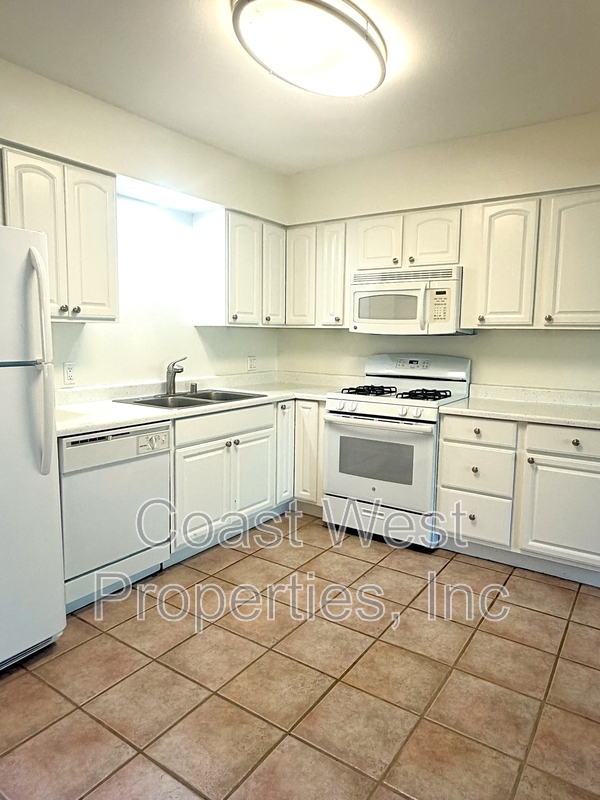 Encinitas Condo: 123 Jupiter St - 10