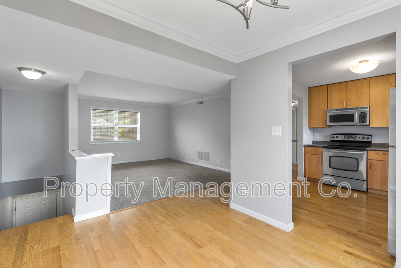 St. Louis Condo: 9159 Wrenwood Lane