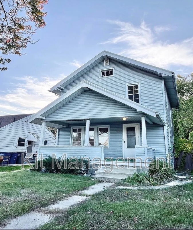 Toledo House: 924 National