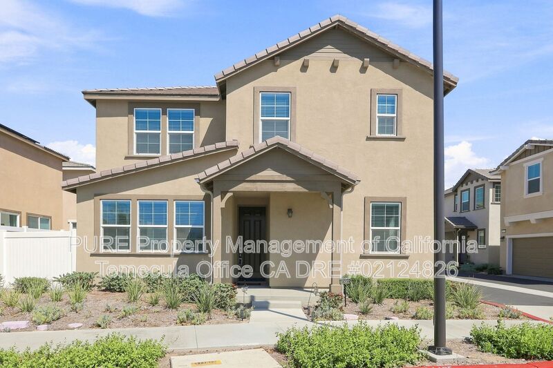 Temecula House: 28235 Ashtree St