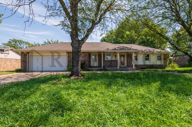 Rose Hill House: 630 Park Road