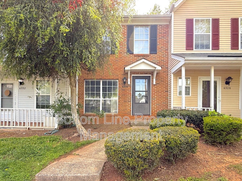 Charlotte Townhome: 6330 Windsor Gate Ln