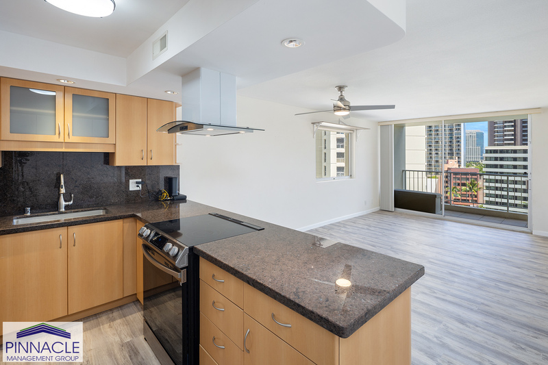 Honolulu Condo: 400 Hobron Ln #1215