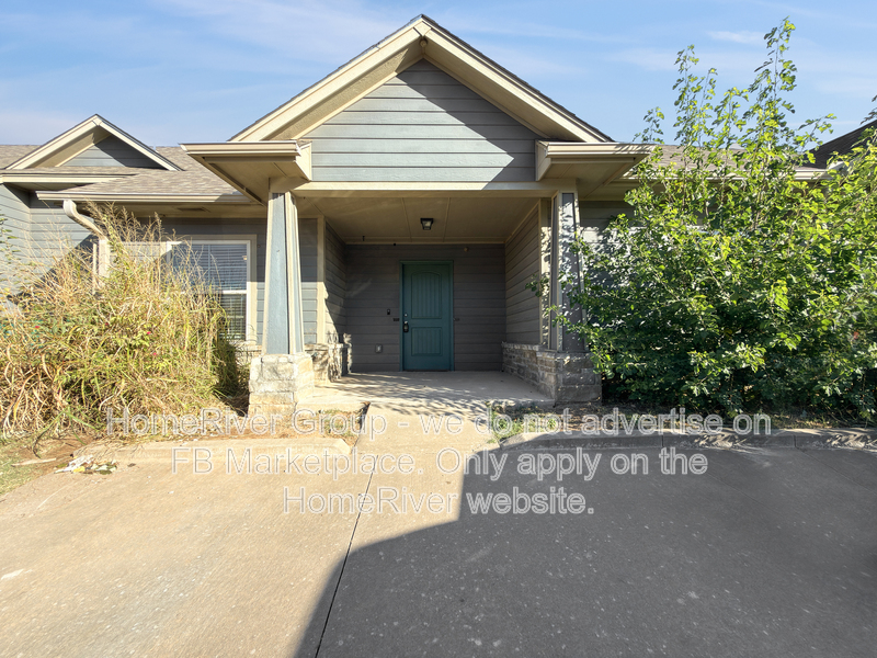 Oklahoma City Condo: 907 SW 92nd St