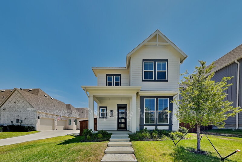 Aledo House: 2013 Tolleson Dr