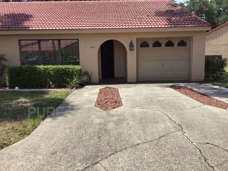 Ocala House: 1902 SW 35 Avenue