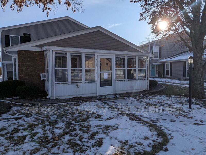 Fort Wayne Condo: 5138 Woodmark Drive