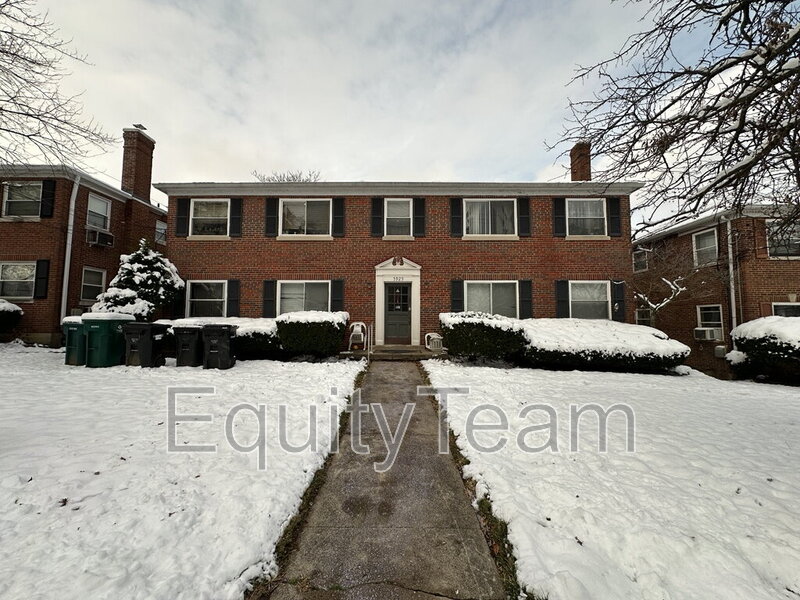 Cincinnati Condo: 5929 Oakwood Ave