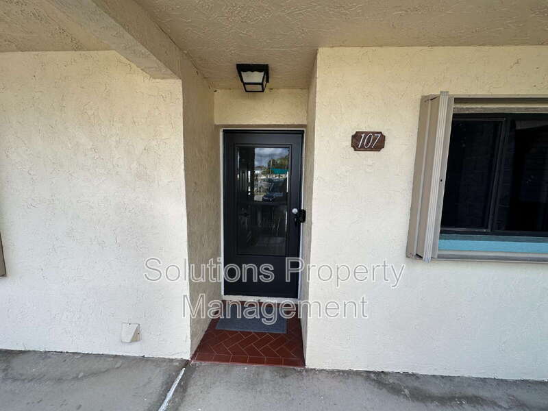 COCOA Condo: 100 CANEBREAKERS DR