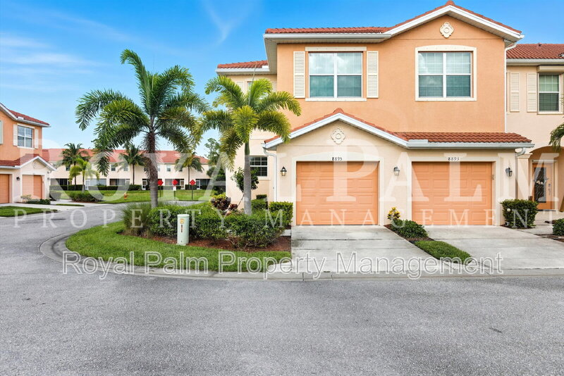 Fort Myers Townhome: 8895 Via Isola Court
