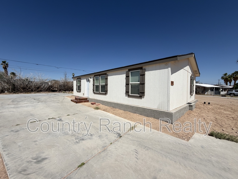 Bullhead City House: 5657 Pearl Street