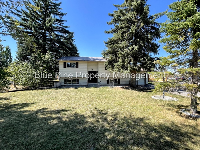 Idaho Falls House: 2871 North 41st East