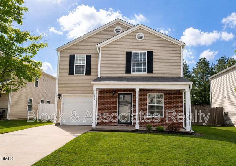 Durham House: 3003 Skybrook Lane