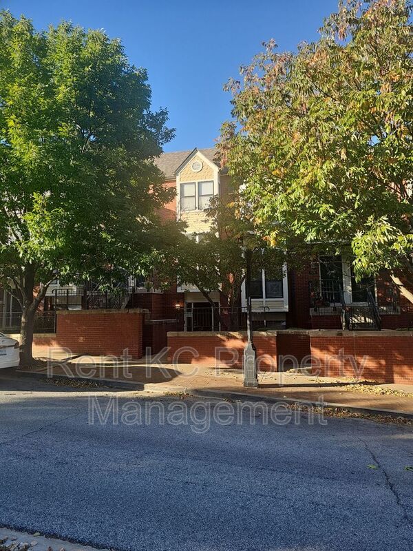 Kansas City Condo: 530 W 10th Street