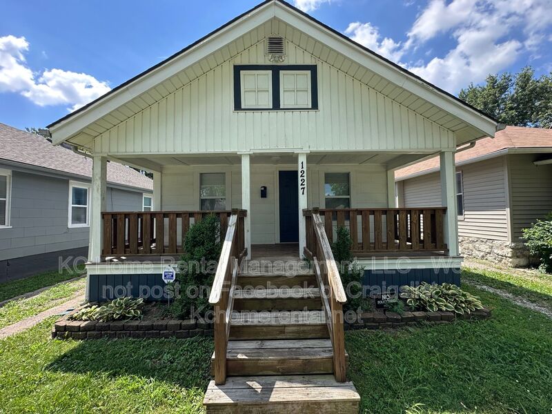 Kansas City House: 1227 E 22nd Ave