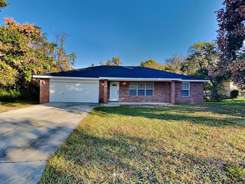 Debary House: 150 Eldorado Dr