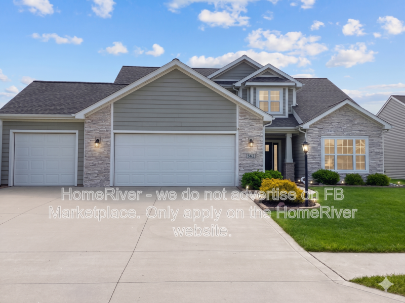 Fort Wayne House: 562 Highfields Cv