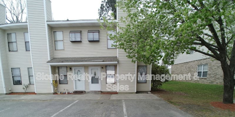 Goose Creek House: 149 Pineshadow Dr