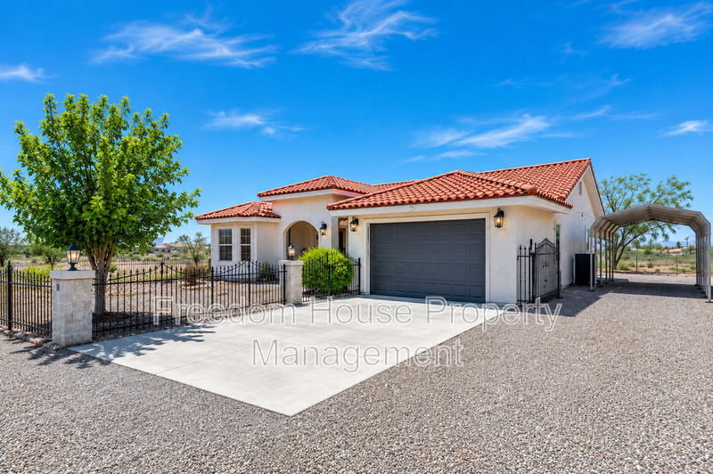 Pahrump House: 2250 South Ambush Street