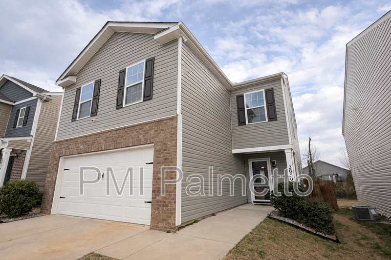 Columbia House: 2050 Elmridge Road