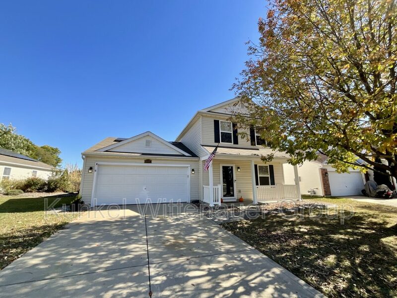 Belleville House: 1908 Reserve Walk Way