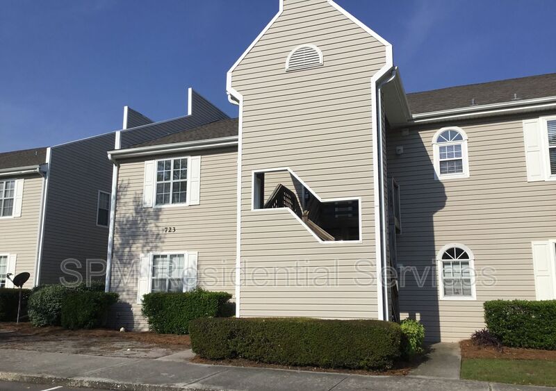 Wilmington Condo: 723 Bragg Dr