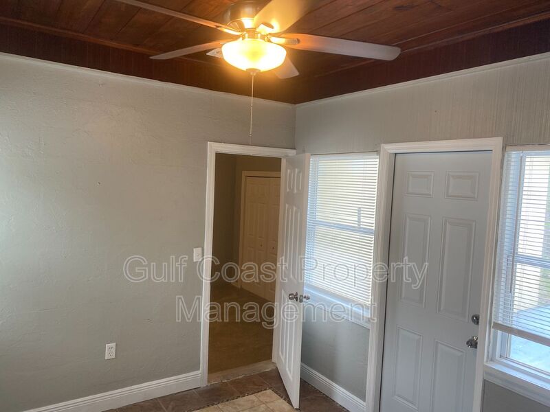 716 69th Avenue West Bradenton FL 34207 - Photo 19