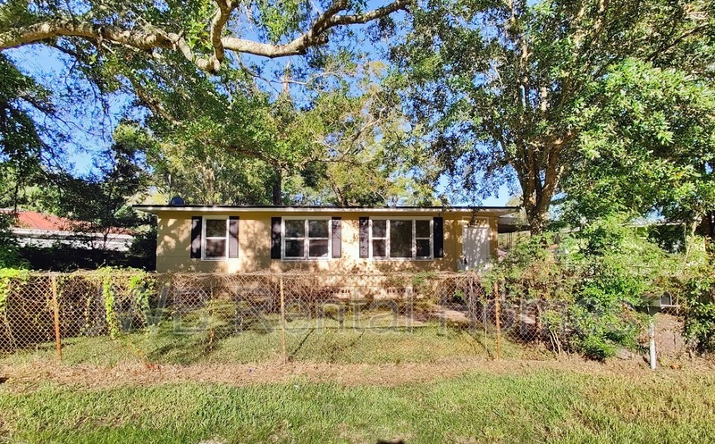 Jacksonville House: 5542 Minosa Cir E