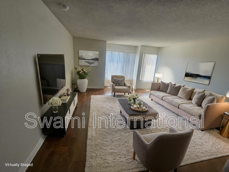 Wilmington Condo: 926 N. Wilmington Blvd