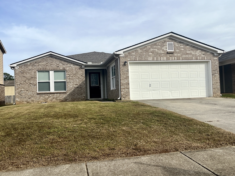 Madison House: 202 Sagebrook Drive