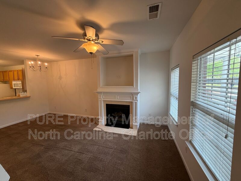 Charlotte Townhome: 8737 Wandering Creek Way