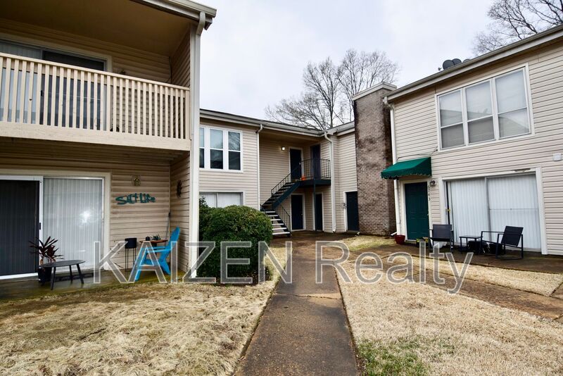 Memphis Condo: 6747 Quail Hollow Ct.